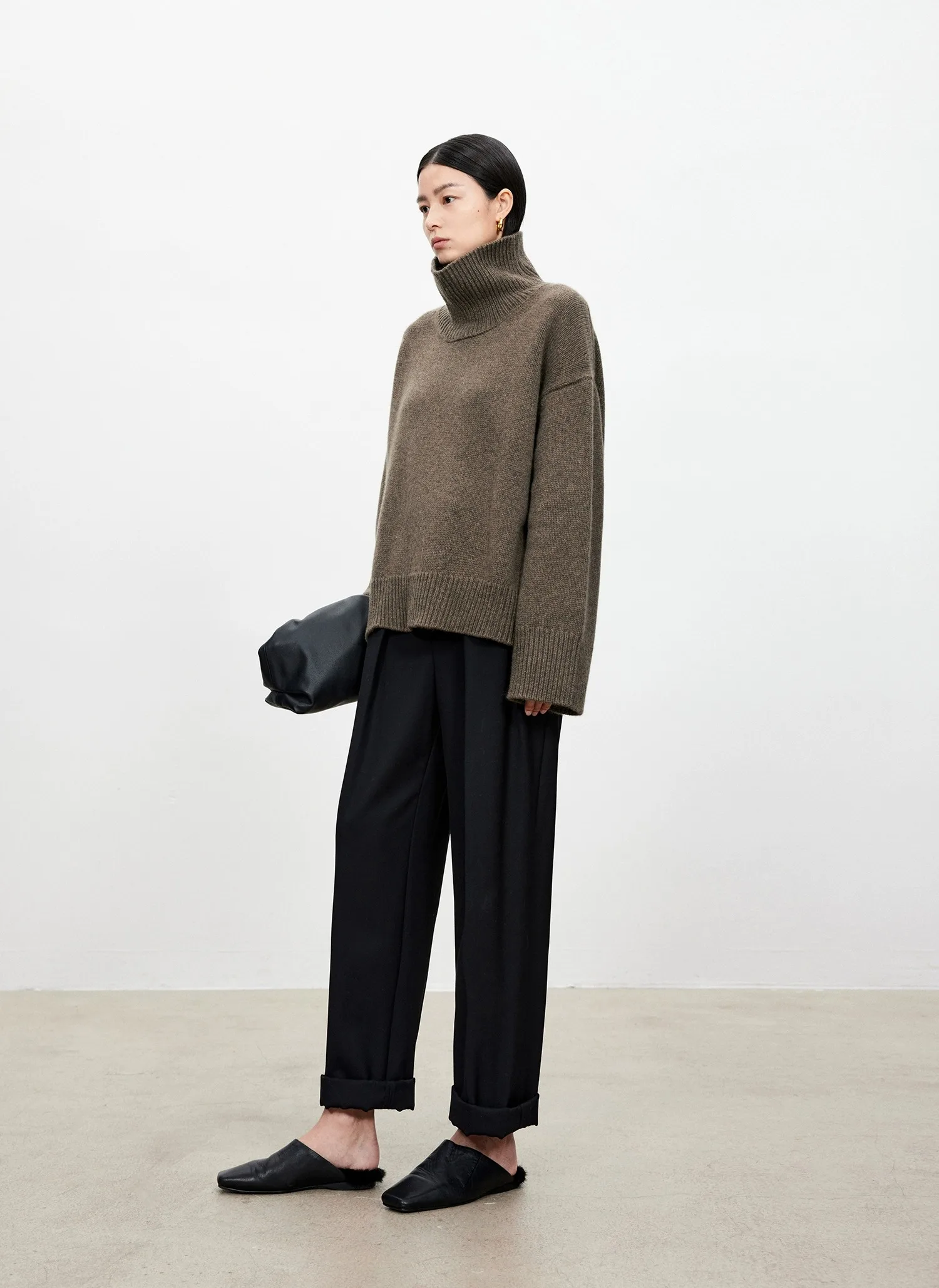 Turtleneck pure cashmere sweater female loose and thick languid lazy wind pullover sweater knitting base WOOL sweater