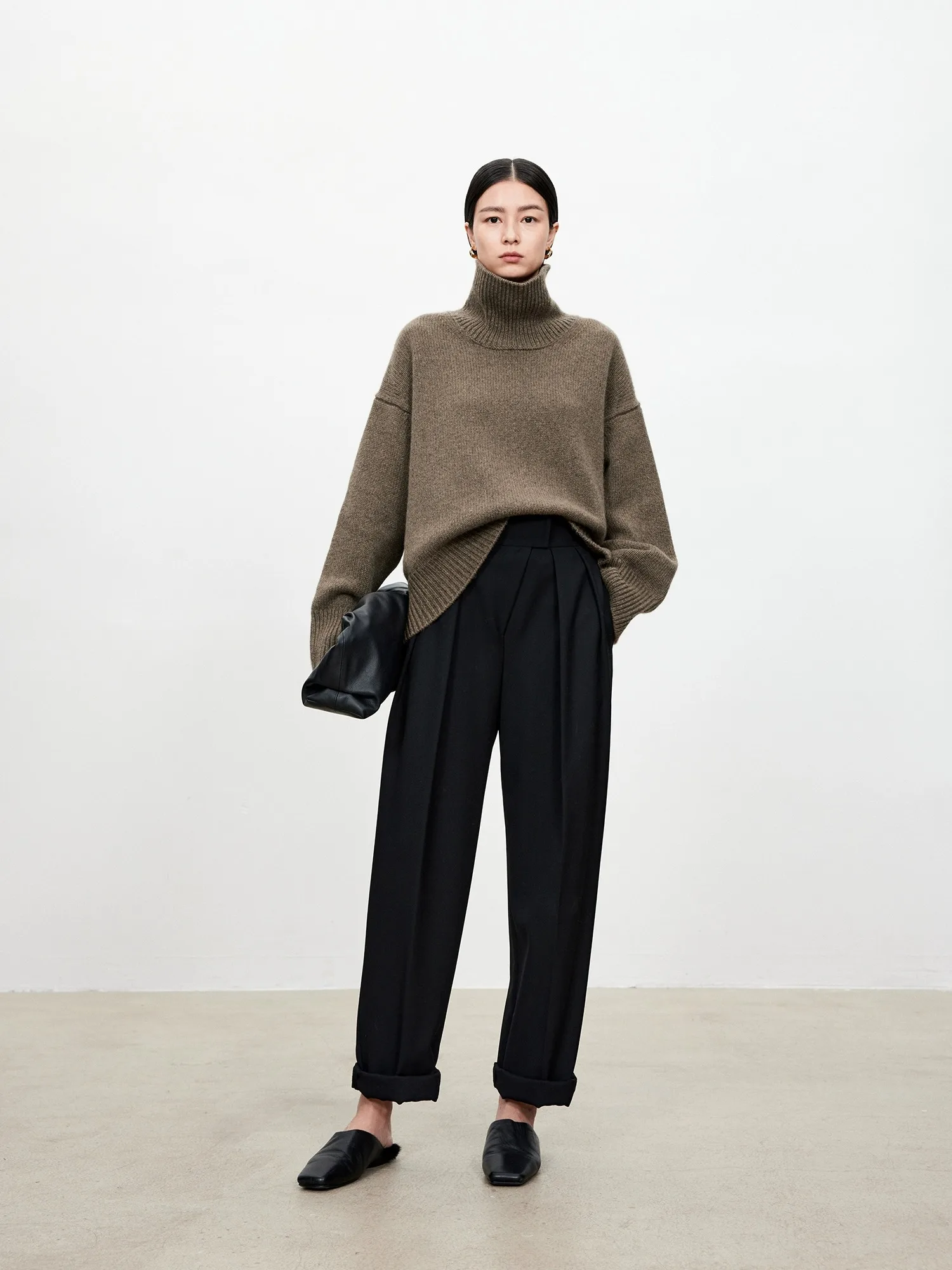 Turtleneck pure cashmere sweater female loose and thick languid lazy wind pullover sweater knitting base WOOL sweater