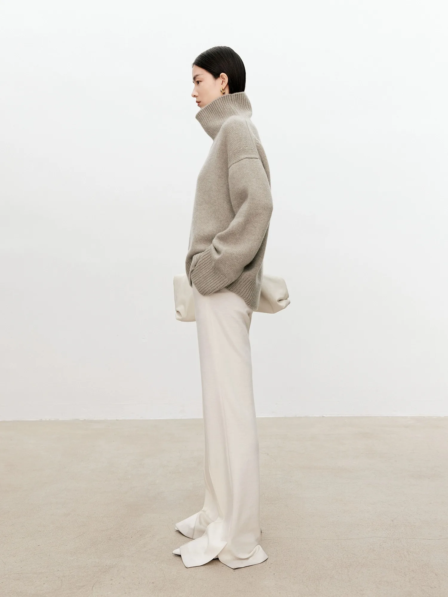 Turtleneck pure cashmere sweater female loose and thick languid lazy wind pullover sweater knitting base WOOL sweater