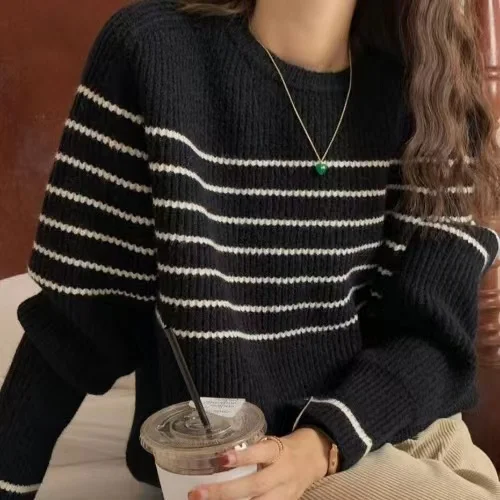 Fashionable stripe languid breeze cashmere sweater woman autumn winter 100 go with round neck sweater loose pullover sweater