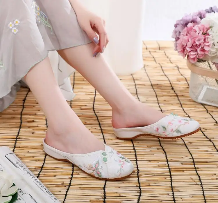 Ethnic Embroidered Satin Slippers for Women Summer Vintage Slides Ladies Dress Shoes Female Closed Toe Backless Sandals