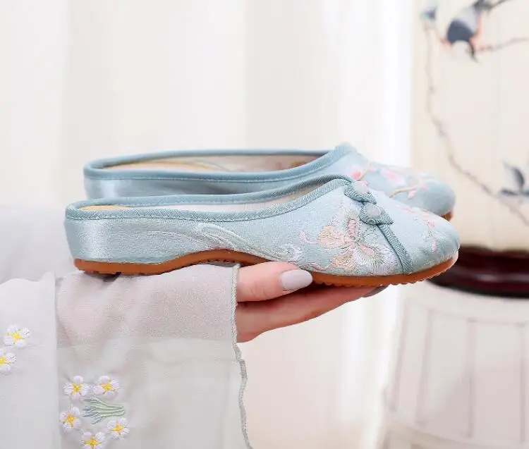 Ethnic Embroidered Satin Slippers for Women Summer Vintage Slides Ladies Dress Shoes Female Closed Toe Backless Sandals