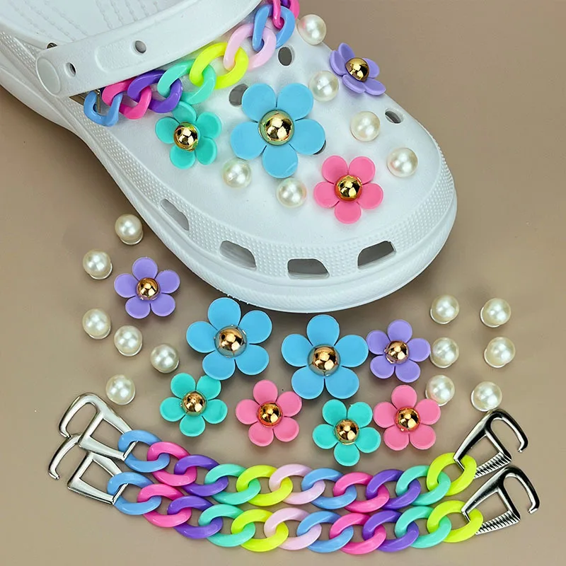 Fashion Elegant Hole Shoe Charms for Flower Pearl Clogs Jeans Cartoon Cute  Charms Designer Vintage Luxury Shoe Decorations NEW
