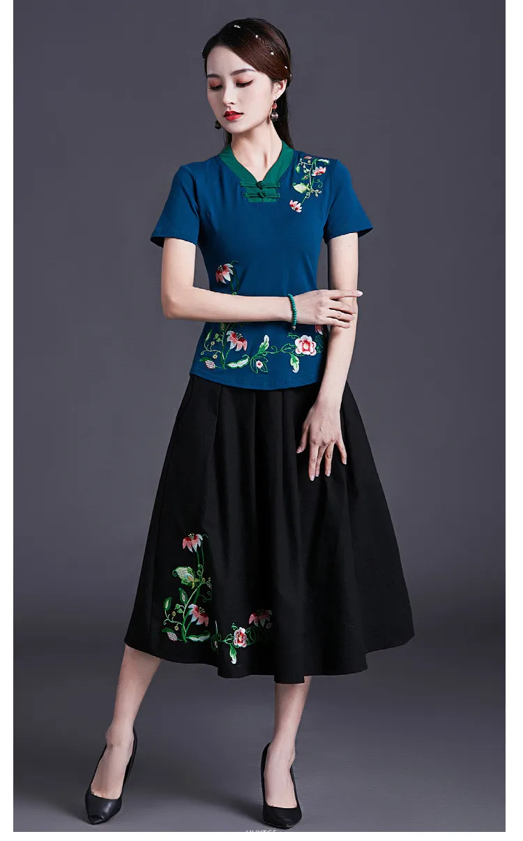 UHYTGF Vintage Women's 6XLOversized T-Shirt Fashion Embroidered V-neck Short Sleeve Summer Clothes Slim Female Tops T-Shirt 1451