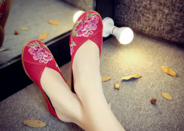 Women Canvas Embroider Wedges Slippers Ladies Vintage Summer Shoe Backless Closed toe Sandals for Girls Retro Slides Beach Shoes