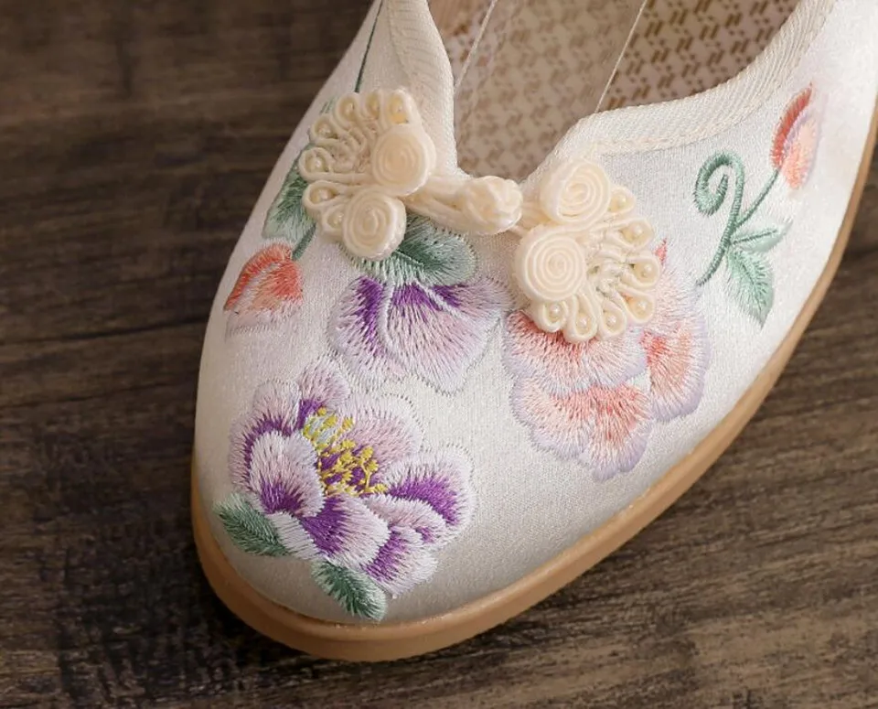 Women Vintage Pearls Ankle Strap Pump Ladies Ethnic Embroidered High Heels Spring Mary Jane Block Heel Dress Shoes for Female