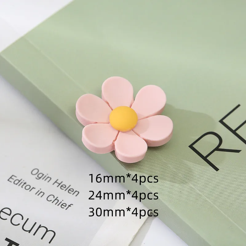 Best Selling Hole Shoes Charms Ready To Put on White Daisy Sunflower Combination Suit Shoe Buckle Girlish Shoes Accessories New