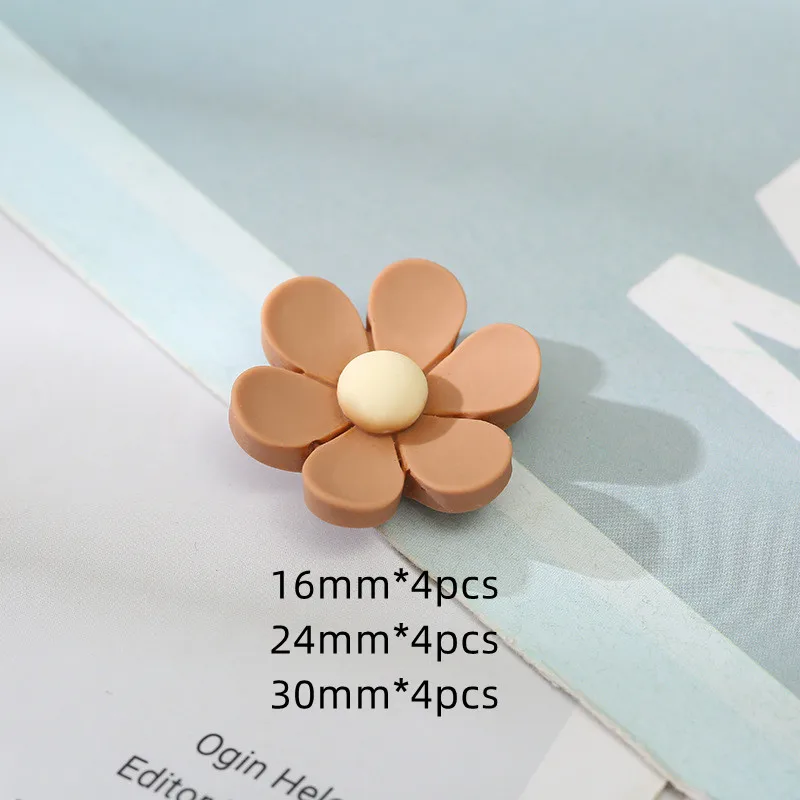 Best Selling Hole Shoes Charms Ready To Put on White Daisy Sunflower Combination Suit Shoe Buckle Girlish Shoes Accessories New