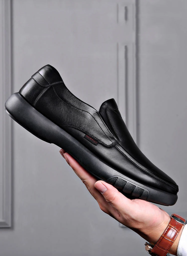 New Black Shoes Men Loafers Breathable Soft Moccasins Man High Quality Casual PU Leather Boat Shoes Men Flats Male Driving Shoes