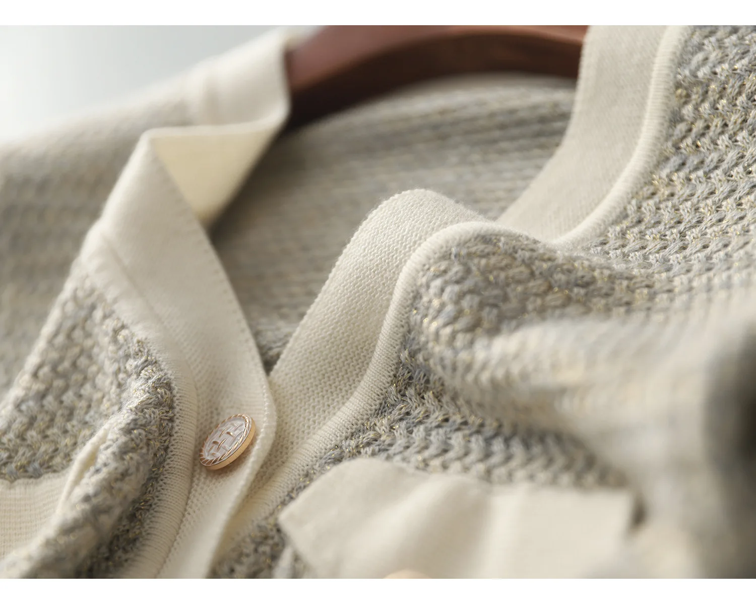 Temperament small fragrant wind cashmere knit cardigan female spring and autumn new V-neck jacket loose sweater thin wool coat
