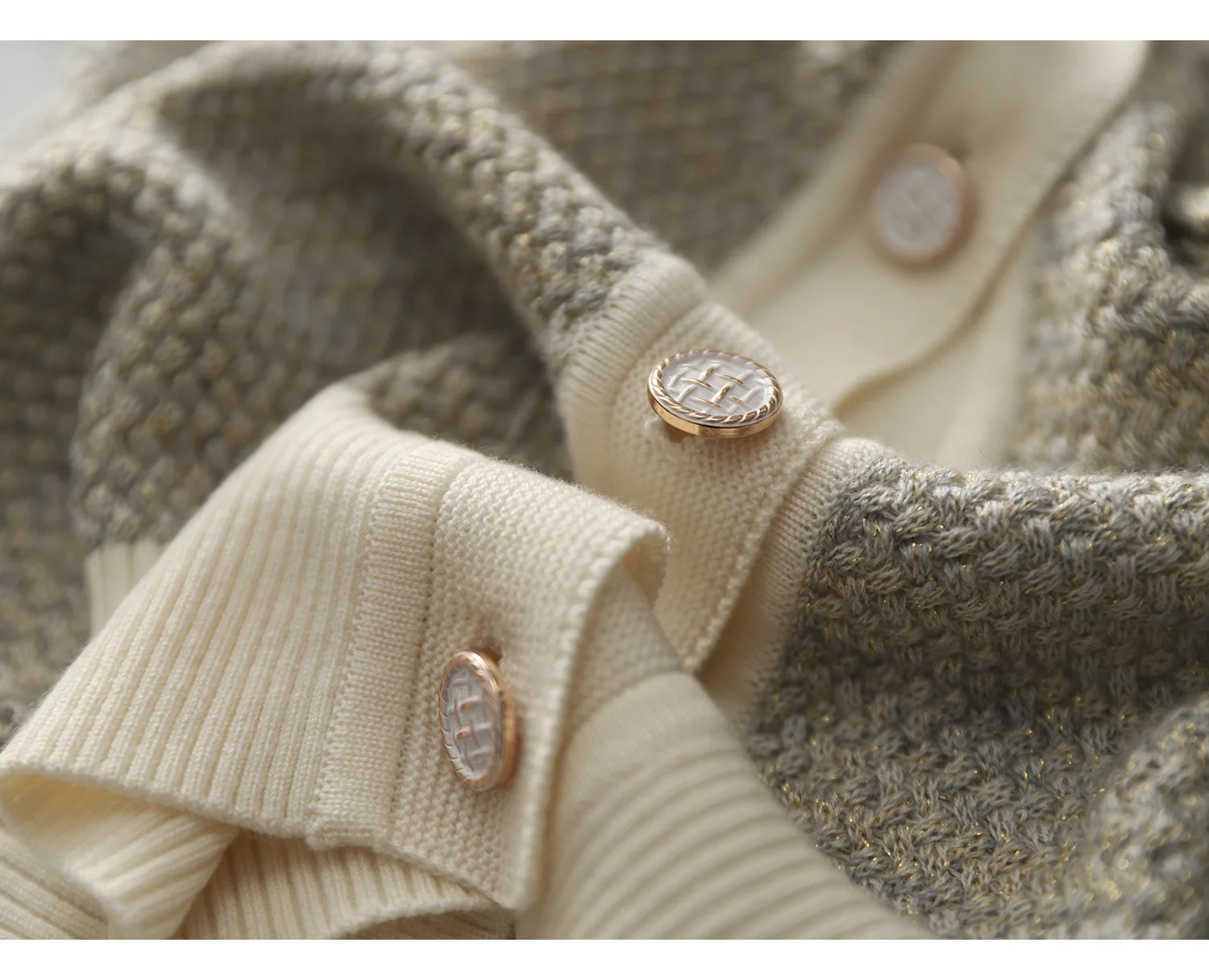 Temperament small fragrant wind cashmere knit cardigan female spring and autumn new V-neck jacket loose sweater thin wool coat