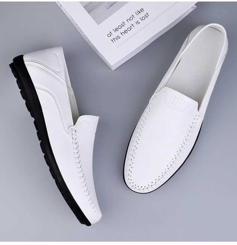 Luxury Leather Men Shoes Casual 2026 Italian Soft Men Loafers Handmade Moccasins Breathable Slip on Boat Shoes Zapatos Hombre