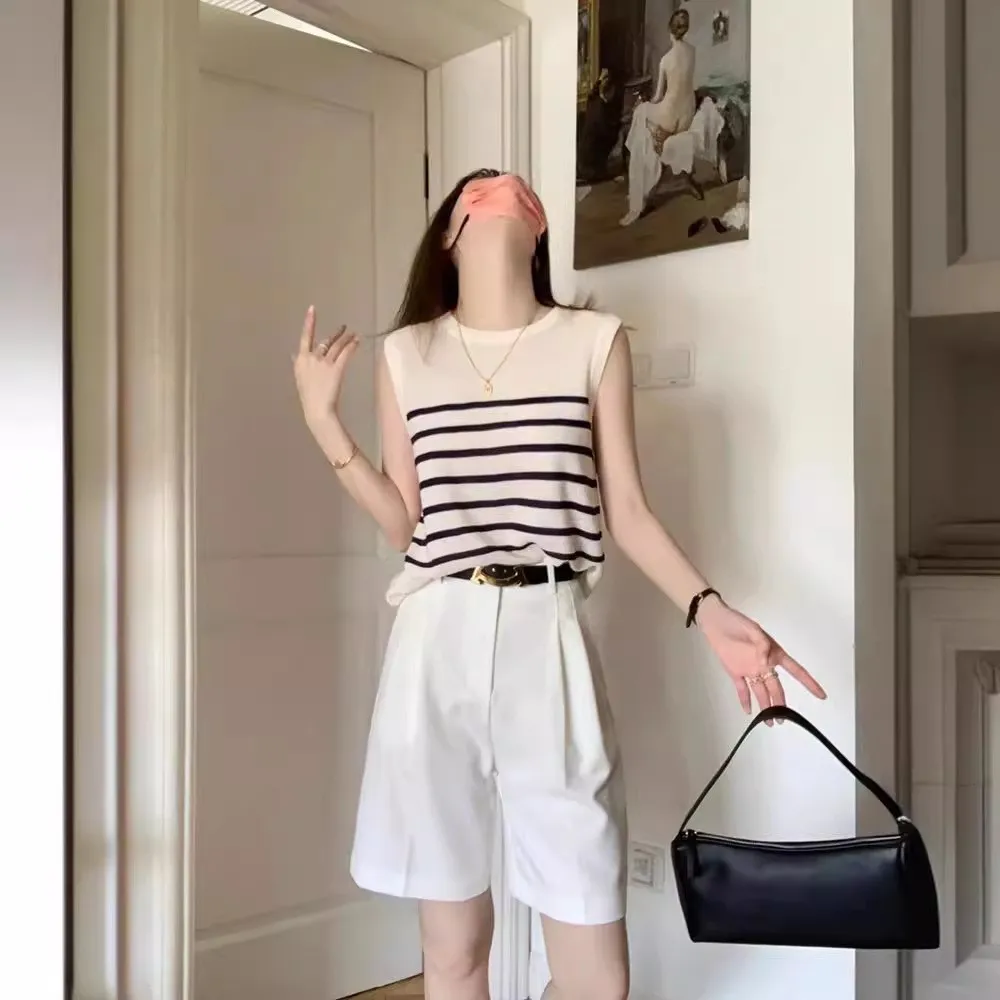 WinvyNee Summer Women 100% Cotton Striped Camis White Black Vest O Neck Tops Basic Clothes Casual Tank Women Pullover C1002005