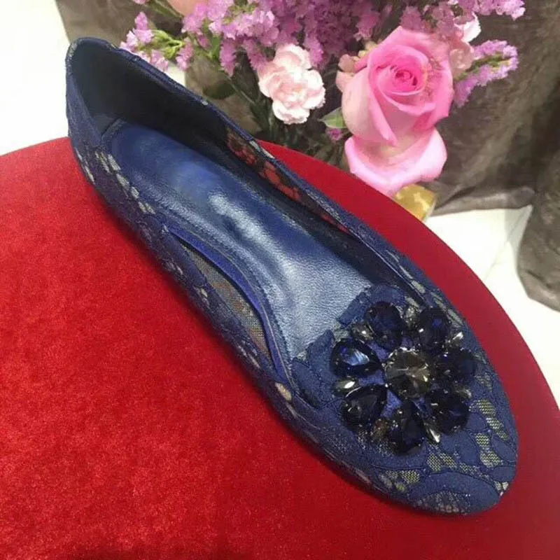 Summer Floral Lace Rhinestone Embellished Flat Shoes Women Glitter Crystal Flower Buckle Loafers Slip On Beauty Wedding Shoes