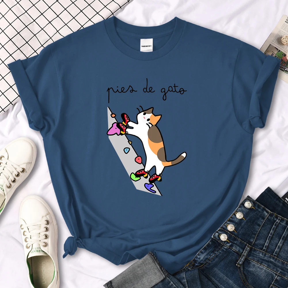 Cat Rock Climbing Cute Print T-Shirt Womens Kawaii Cartoon Graphic Tops Females Korean Fashion Oversize Harajuku Girls Tshirts