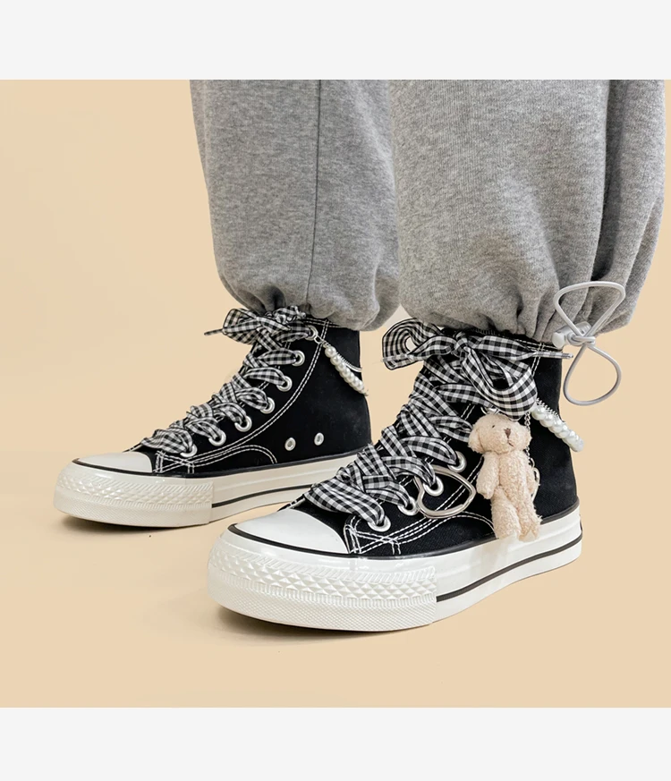 Amy and Michael Sweet Lovely Girls Students Casual Tennis Sneakers Kawaii Anime Bear Dolls Hand Made Cavas Shoes Women High Tops