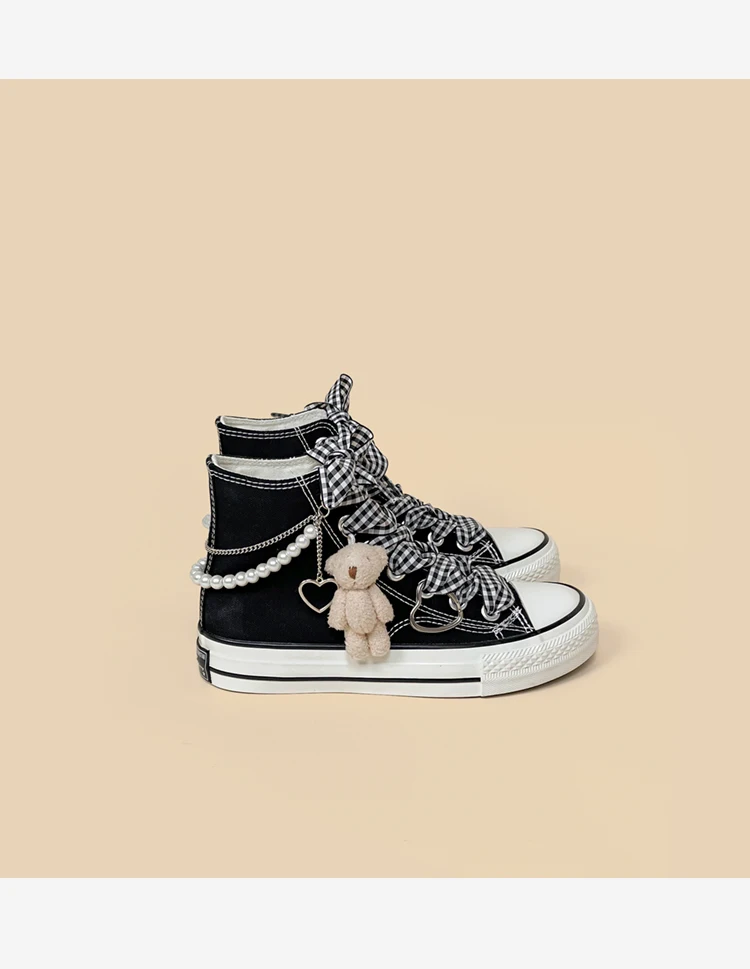 Amy and Michael Sweet Lovely Girls Students Casual Tennis Sneakers Kawaii Anime Bear Dolls Hand Made Cavas Shoes Women High Tops