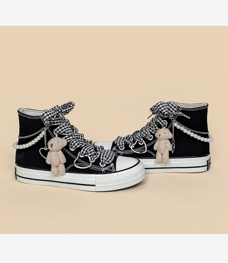 Amy and Michael Sweet Lovely Girls Students Casual Tennis Sneakers Kawaii Anime Bear Dolls Hand Made Cavas Shoes Women High Tops