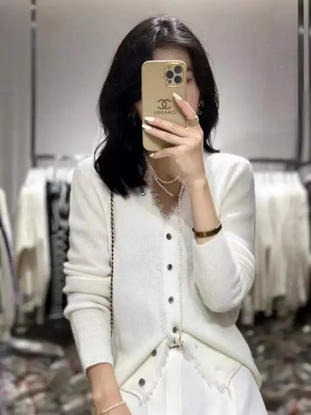 Fashionable tassel v-neck cashmere knit cardigan women chunchun Korean slim top loose sweater sweater coat