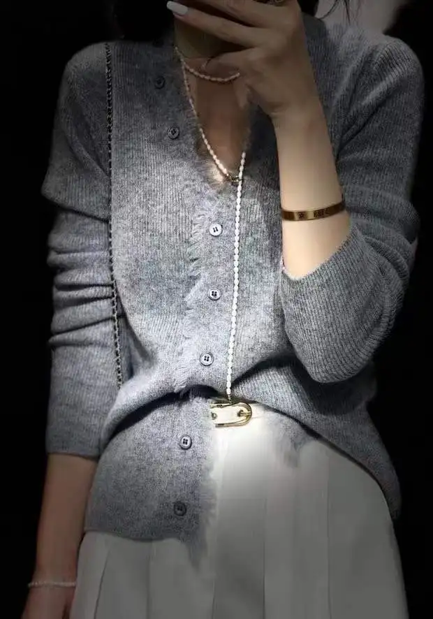 Fashionable tassel v-neck cashmere knit cardigan women chunchun Korean slim top loose sweater sweater coat