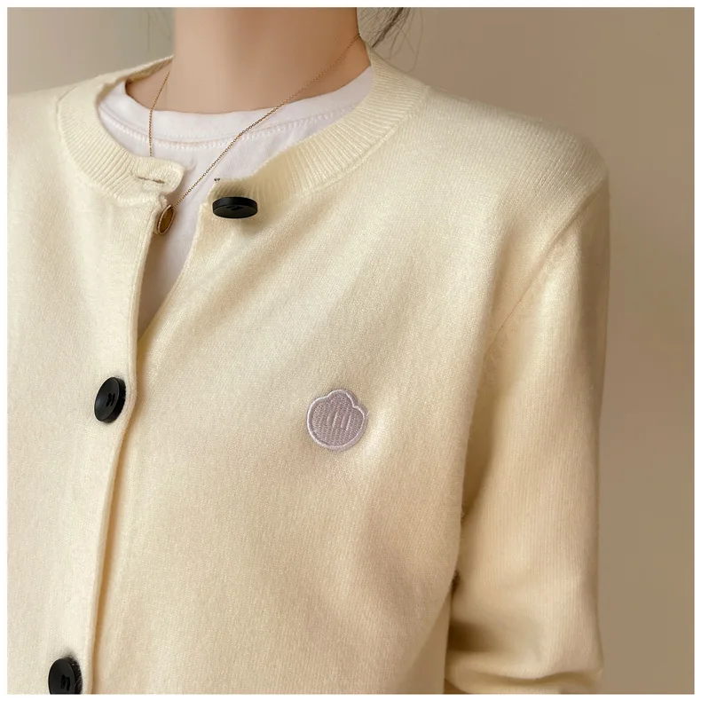 Cashmere cardigan women's spring and autumn new round neck duckling palm embroidery knitting bottom sweater loose wool coat