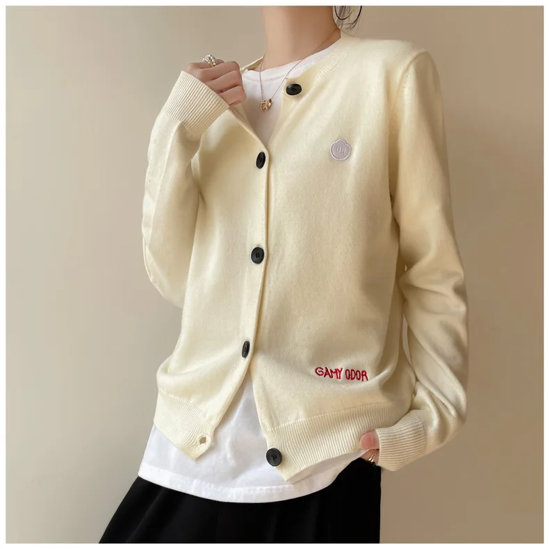 Cashmere cardigan women's spring and autumn new round neck duckling palm embroidery knitting bottom sweater loose wool coat