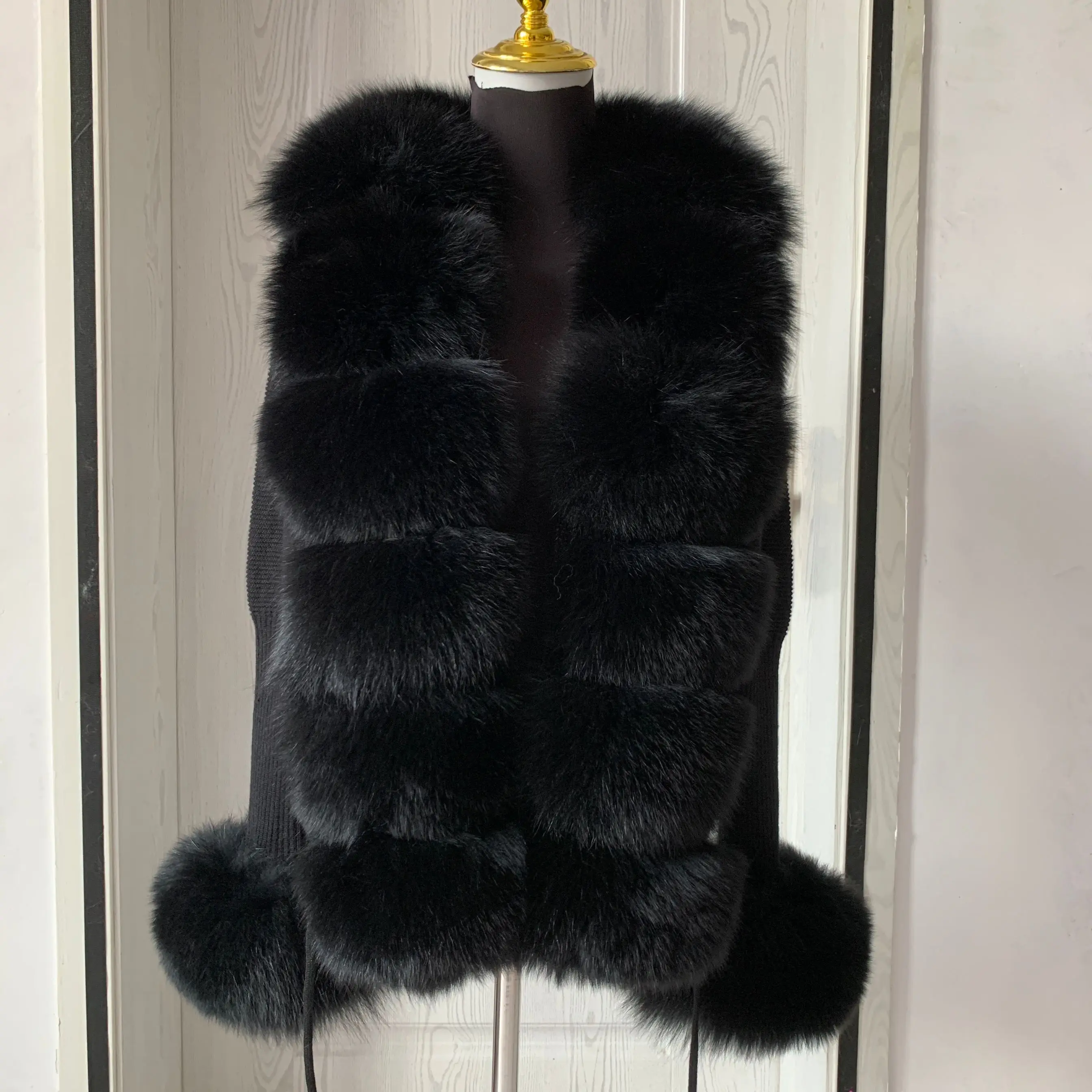 Women's Real Fox Fur Cardigan Jacket Spring and Autumn with Knitted Sweaters and Real Fox Fur Collar Women Raccoon Fur Cardigan