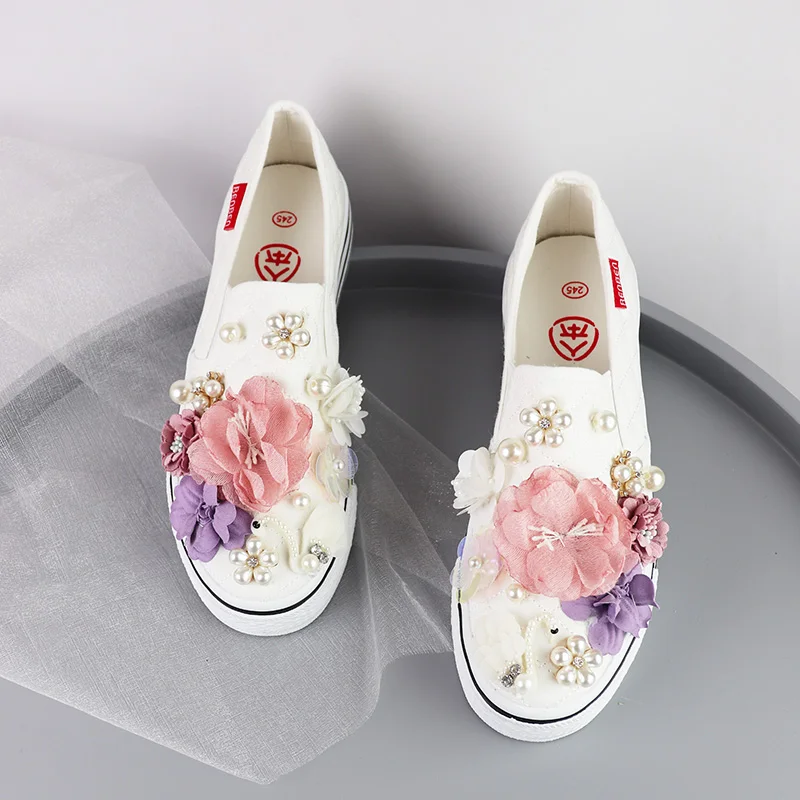 Spring/Autumn New Women Black and White Hand-Made Creative Floral Casual Canvas Shoes Trendy Fashionable Couple Footwear
