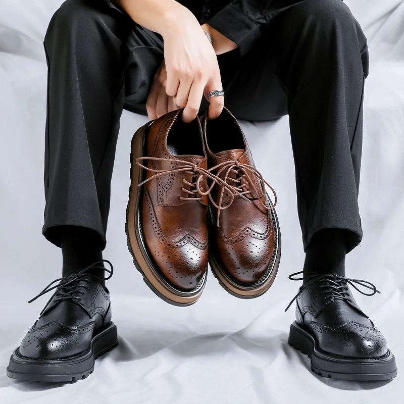British style men's fashion carved brogue shoes lace-up original leather derby shoe wedding party dress platform footwear zapato