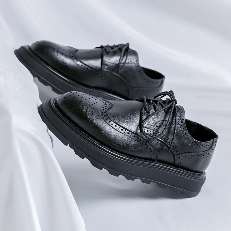 British style men's fashion carved brogue shoes lace-up original leather derby shoe wedding party dress platform footwear zapato