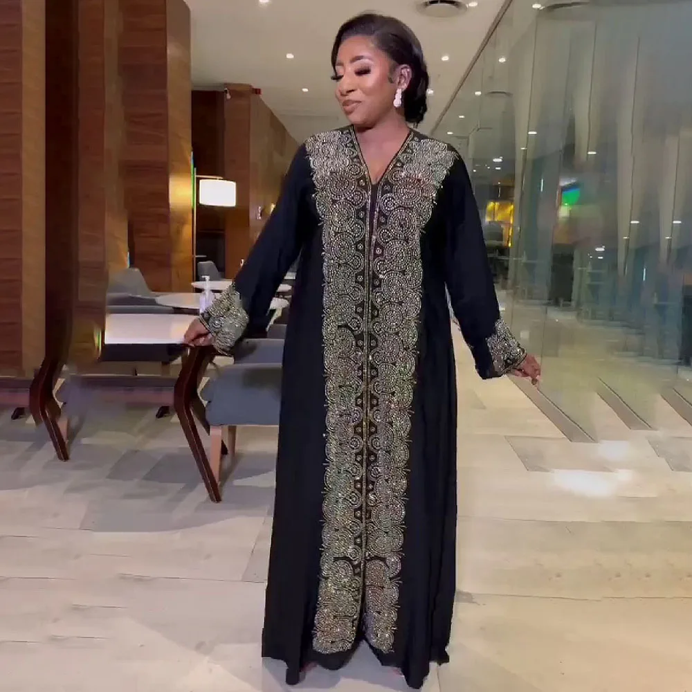 African Mother Luxury Robe Skirt Loose Fashion V-Neck Diamond Long Sleeve
