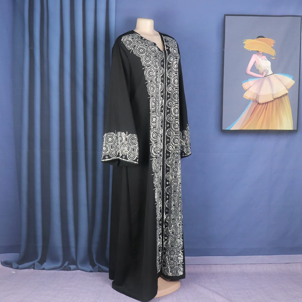 African Mother Luxury Robe Skirt Loose Fashion V-Neck Diamond Long Sleeve