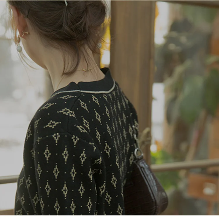 Autumn Winter Women Wool Blend Sweater Slim V-neck Cardigan Female Warm Casual Knitted Printing Bottoming Coat Comfortable Tops