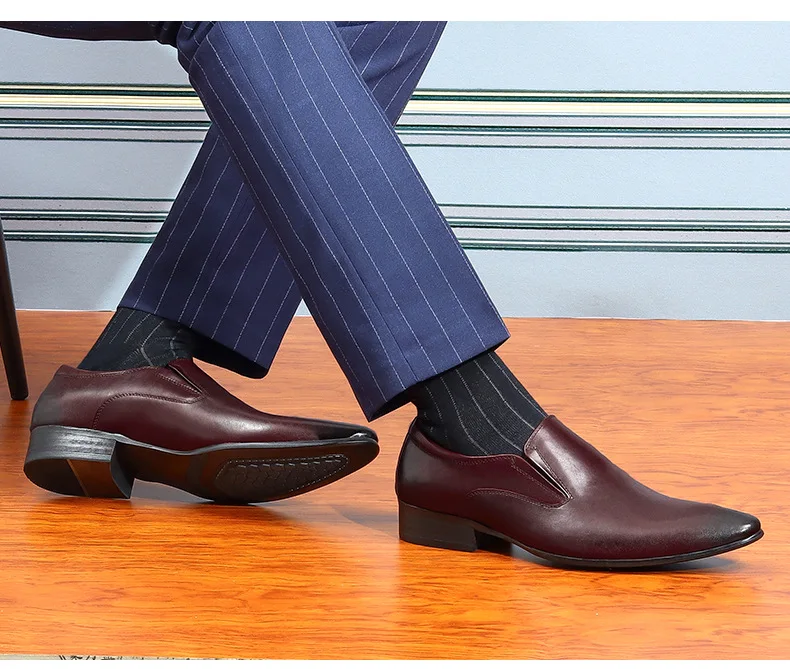 Top Layer Cowhide Shoes Men's Shoes Genuine Leather Business Dress Shoes Men British Pointed Toe Formal Slip-On Shoes