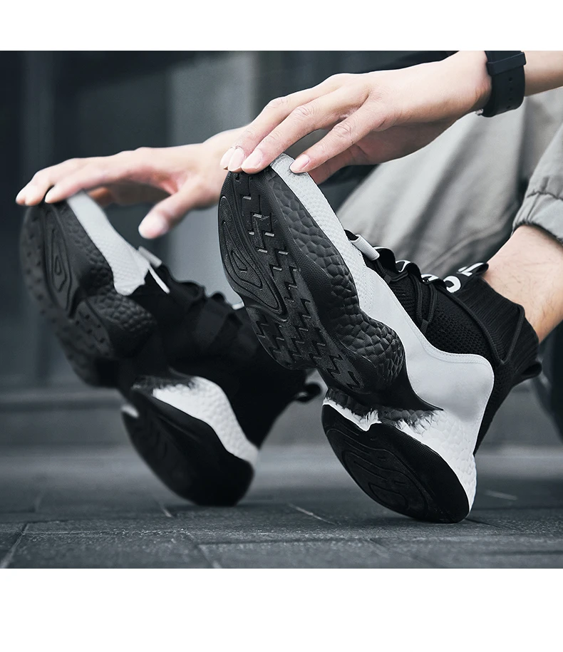 Spring New Men Running Shoes Non Slip Fashion Sneakers Breathable Mesh Soft Sole Casual Athletic Walking Shoes Large Size 39-48