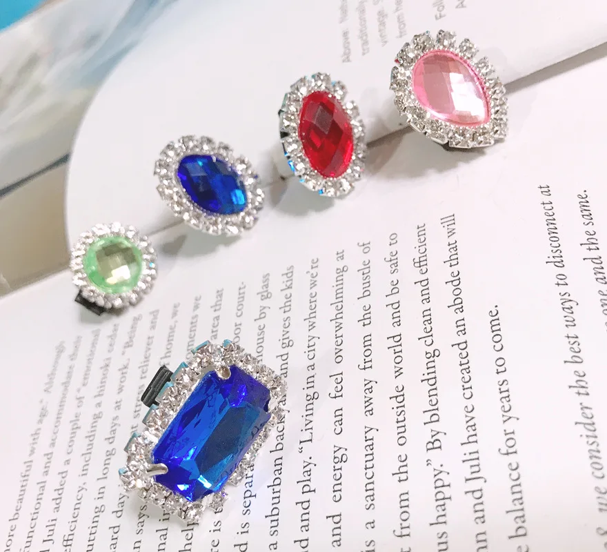 1 Pc Shiny Rhinestone Heart Shoelace Clips Bling Decorative Shoe Charms Buckle Fashion Shoe Accessories for Kids Women Sneakers