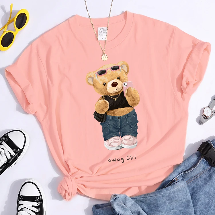 Street Teddy Bear Selfie Swag Girl T-Shirt Vintage Round Neck T-Shirt Vintage Hipster Tshirts Essential Soft Women Tee Shirts