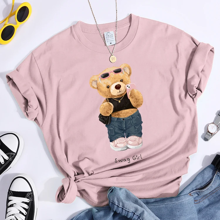Street Teddy Bear Selfie Swag Girl T-Shirt Vintage Round Neck T-Shirt Vintage Hipster Tshirts Essential Soft Women Tee Shirts