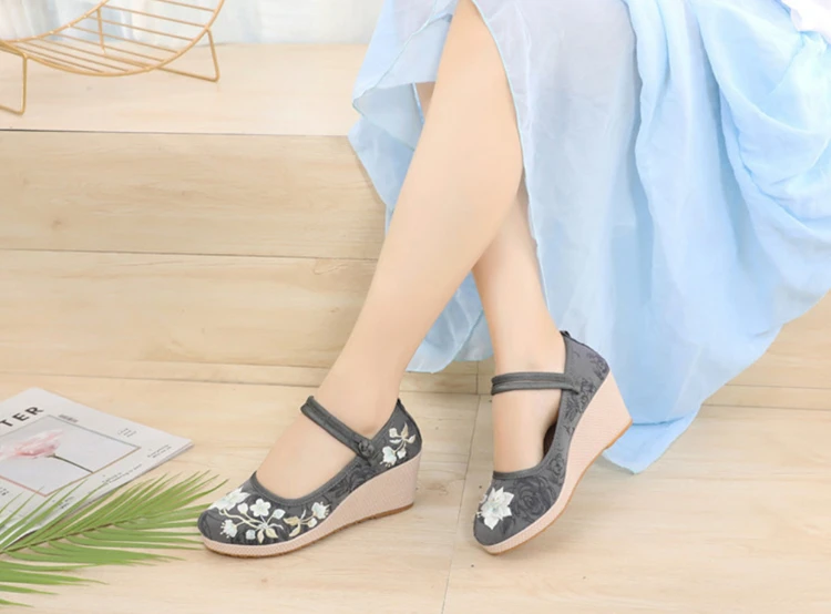Floral Embroidered Women Spring Wedges Pumps Ladies Ethnic Canvas Mary Jane Dress Shoes Vintage Round Toe Espadrilles for Female