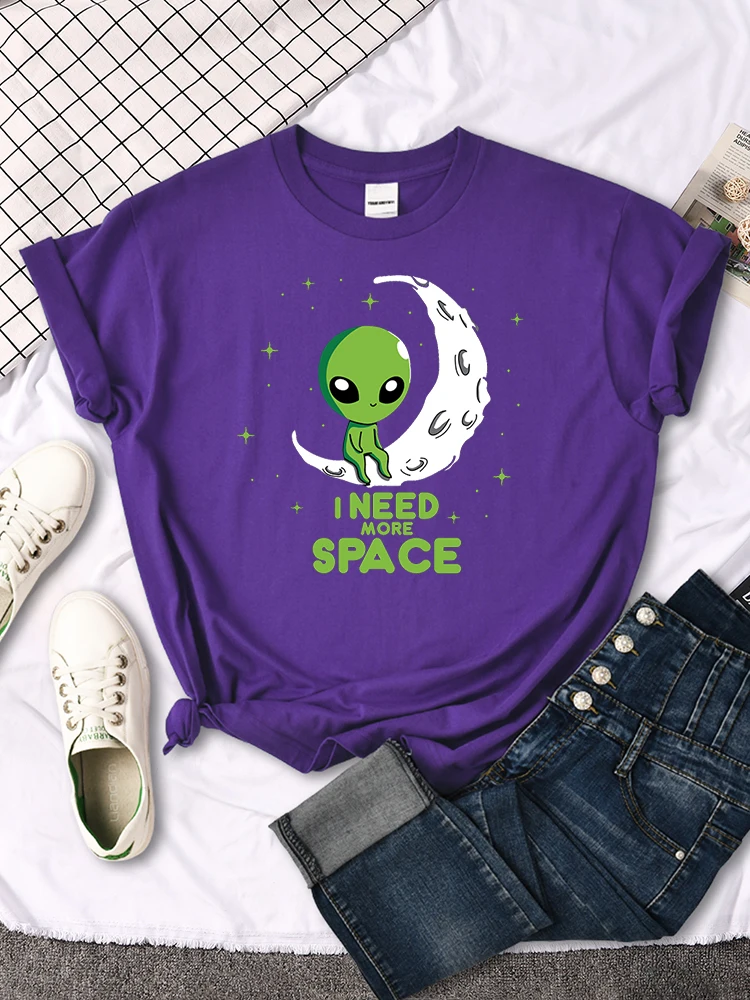 I Need More Space Green Alien Female T Shirts Cartoons Oversize Top Fashion Tshirt Leisure Fit Tee Summer Casual Women T-shirt