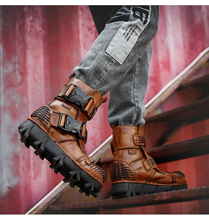 New Men's Fashion Genuine Leather Motorcycle Boots Buckle Strap Combat Boots Skull Punk Desert Boots Winter Warm High-top Shoes