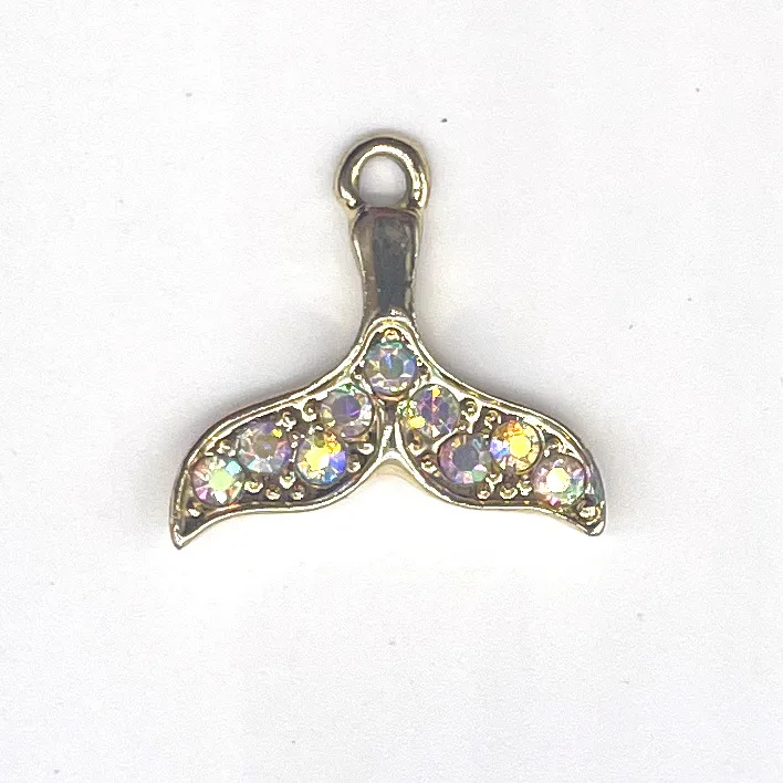 1PCS Shoes Charms Designer Charm Bling Rhinestone Girl Gift Glow Clog Decoration Metal Love Butterfly Shoe Accessories