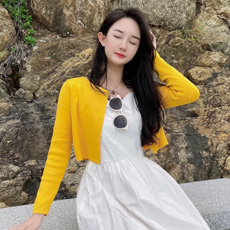 Black Cropped Knitted Sweater Korean Style Women's Coat Spring 2026 Long Sleeve Top Jersey Cardigan Female Clothing Blouses