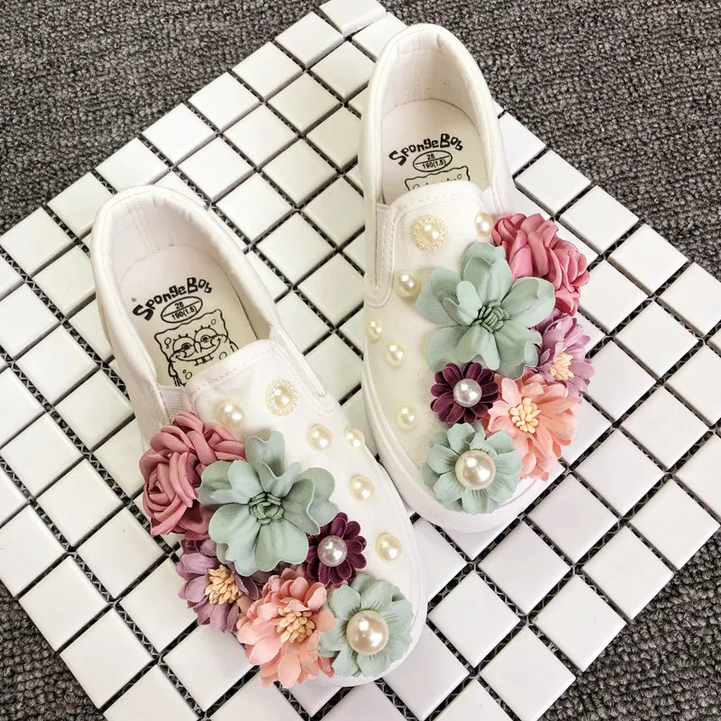 Women Casual Shoe Sweet Beauty Flats Comfortable Shoes Women White Korean Female Designer Brand Sneakers Hand-made Embroidery