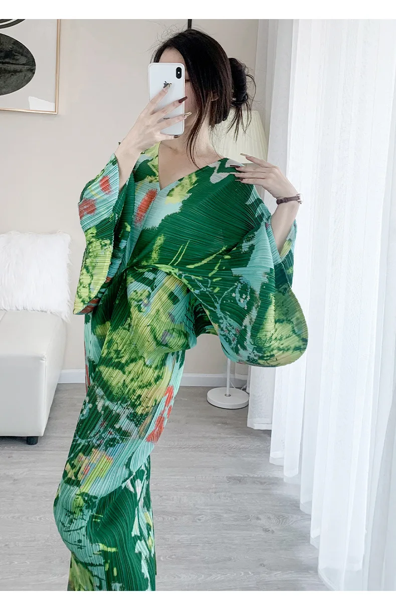 Miyaki Fold Dress for Women, Elegant Dress, V-neck, Bat-Sleeve, Printed Loose Dress, High-Grade, Spring and Autumn Fashion, 2022