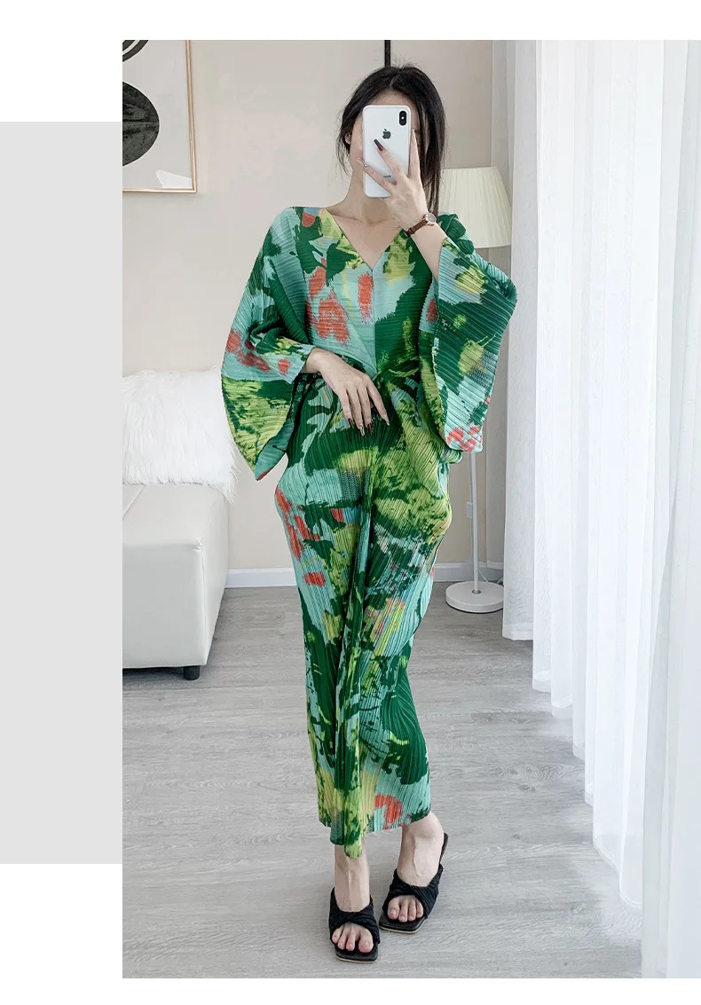 Miyaki Fold Dress for Women, Elegant Dress, V-neck, Bat-Sleeve, Printed Loose Dress, High-Grade, Spring and Autumn Fashion, 2022