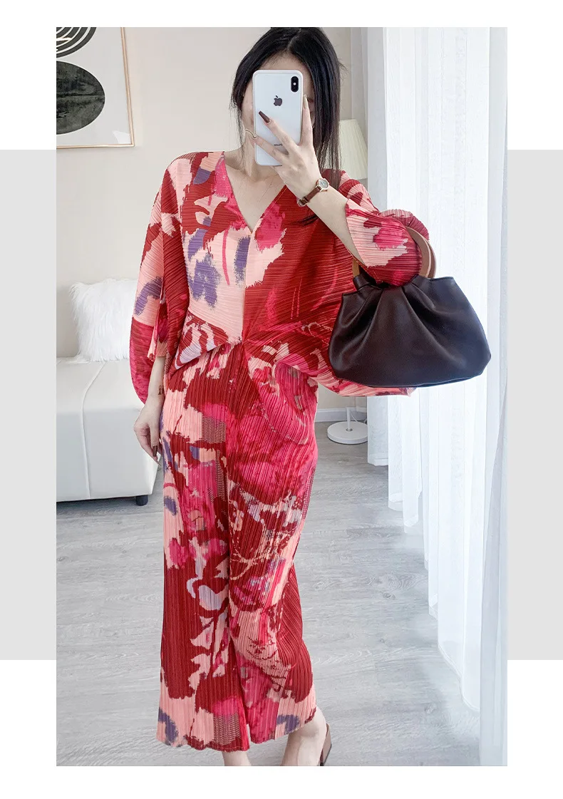 Miyaki Fold Dress for Women, Elegant Dress, V-neck, Bat-Sleeve, Printed Loose Dress, High-Grade, Spring and Autumn Fashion, 2022