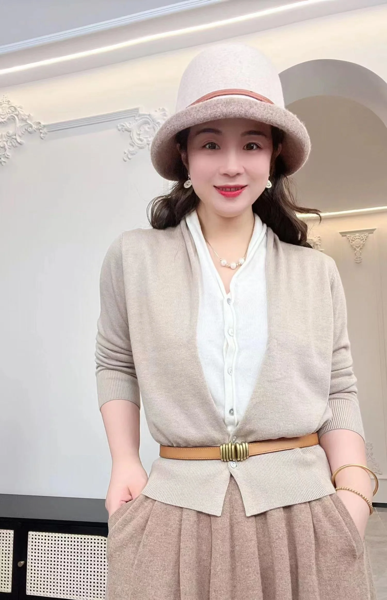 Spring Autumn New Fashion Women Sweater Casual Knit V-Neck Pure Wool Cardigan Warm Soft Slim Coat Two fake Pieces Belt Tops