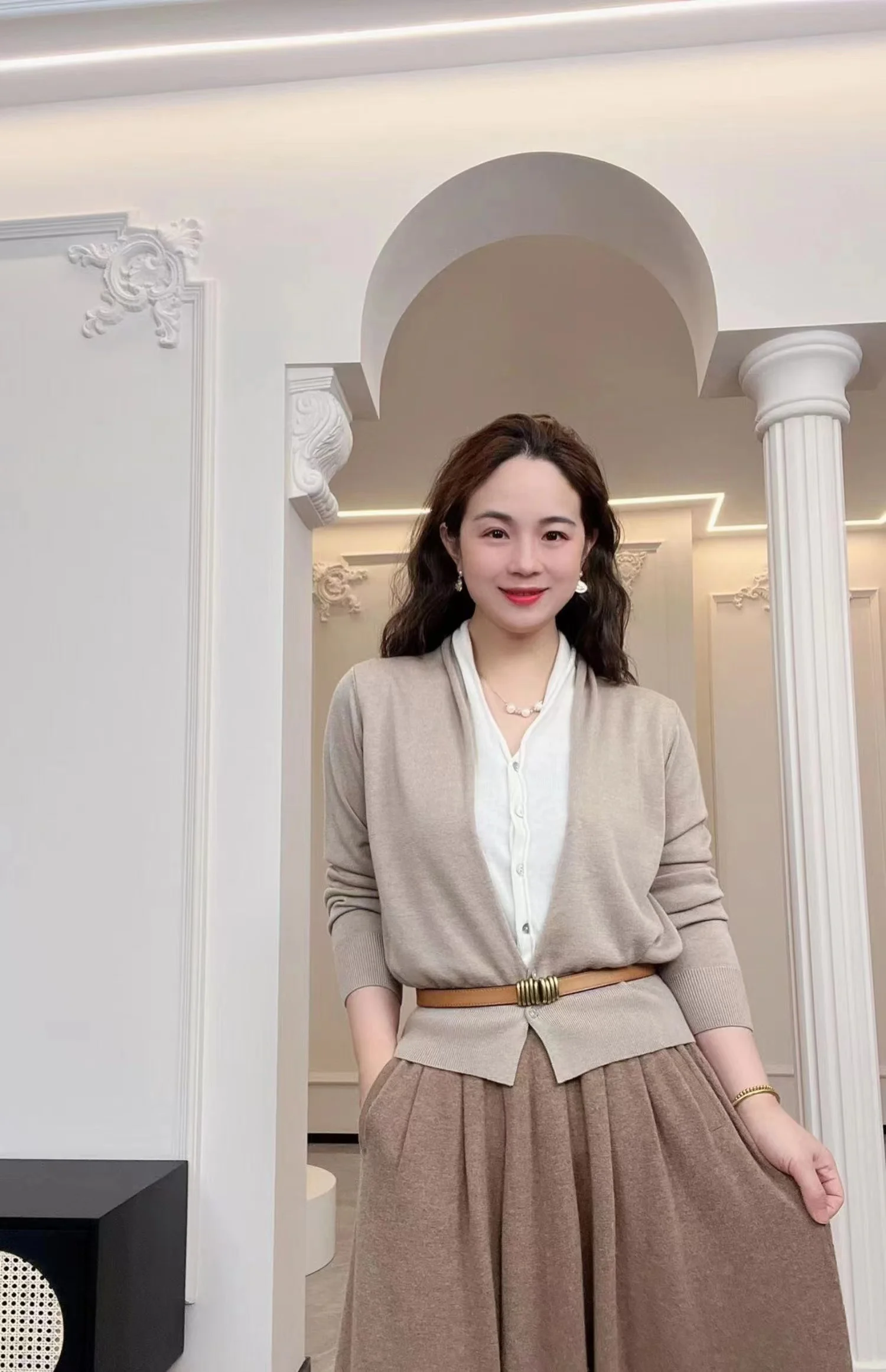 Spring Autumn New Fashion Women Sweater Casual Knit V-Neck Pure Wool Cardigan Warm Soft Slim Coat Two fake Pieces Belt Tops