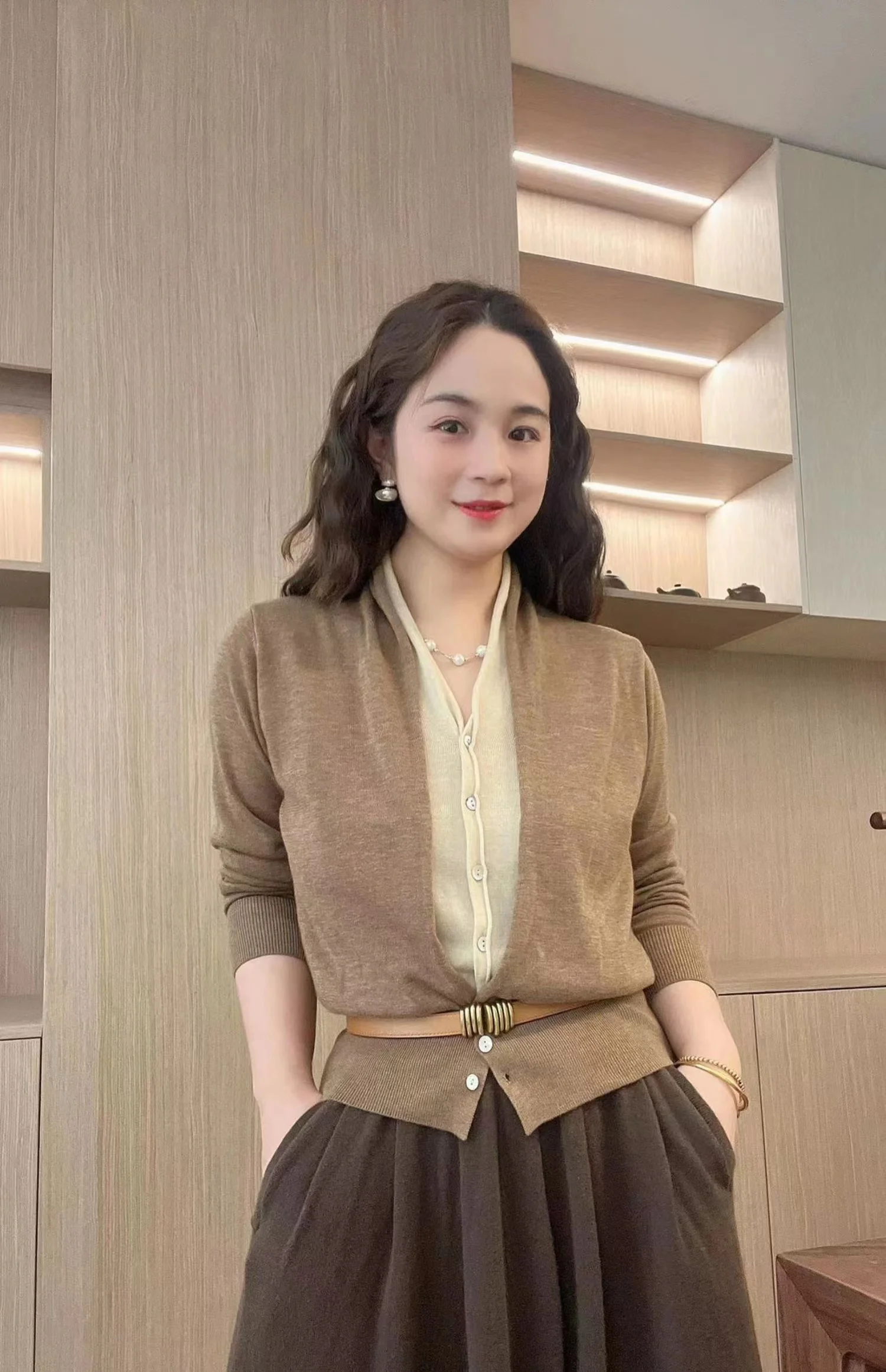 Spring Autumn New Fashion Women Sweater Casual Knit V-Neck Pure Wool Cardigan Warm Soft Slim Coat Two fake Pieces Belt Tops
